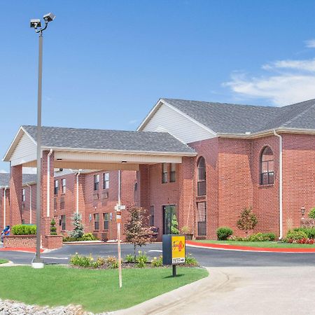 Super 8 By Wyndham Lowell/Bentonville/Rogers Area Luaran gambar