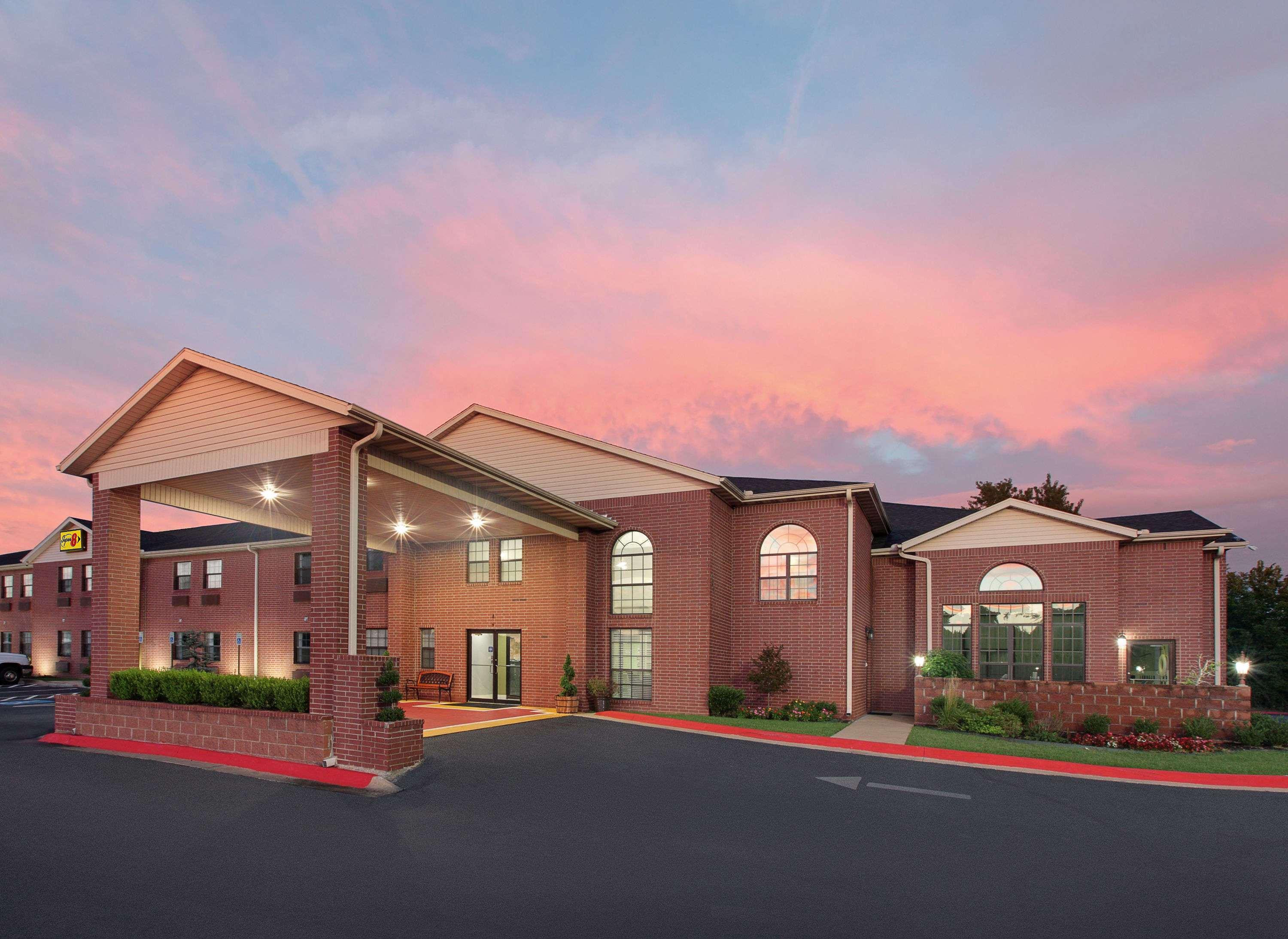 Super 8 By Wyndham Lowell/Bentonville/Rogers Area Luaran gambar
